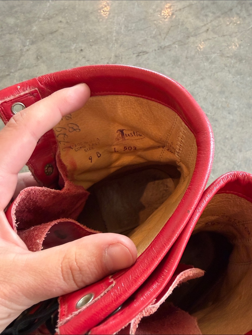 Women’s red leather Justin boots - Picture 5 of 5